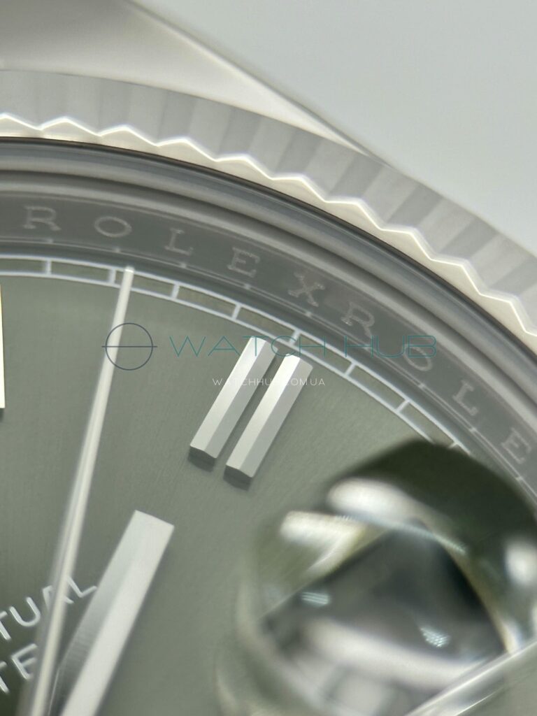 kupit tochnyu copiu rolex day date 40 mm president olive green roman dial ref.m228236 0008 18 watchhub