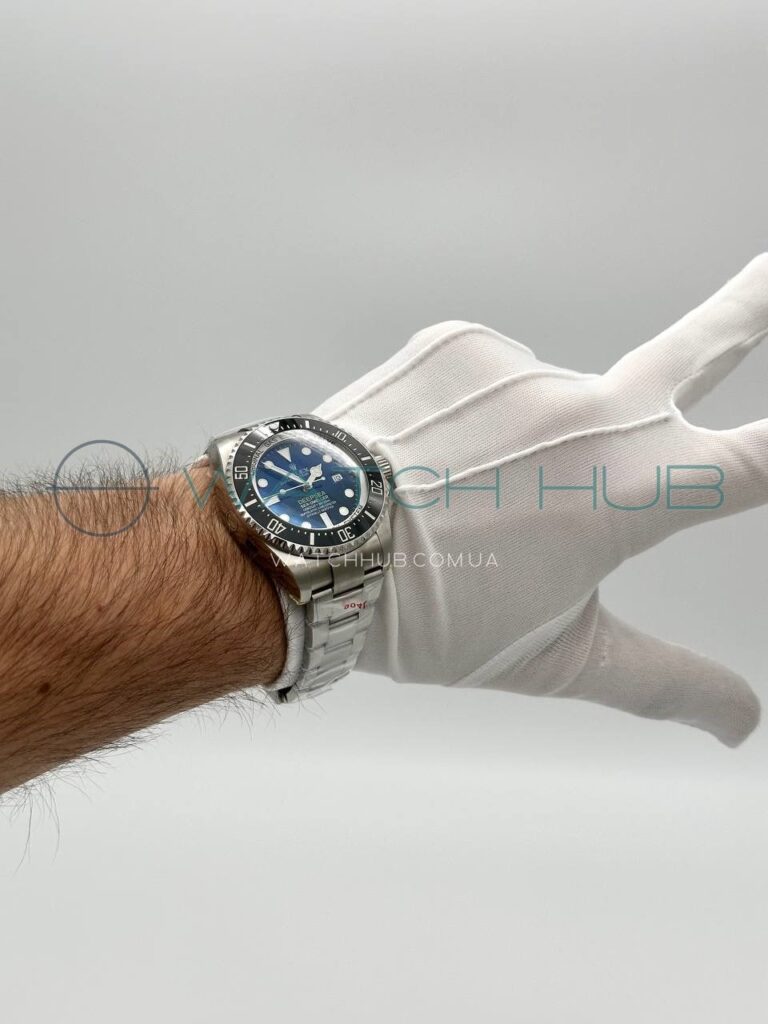 kupit elitnyu replicu rolex sea dweller deepsea 44 mm gradient dark blue dial ref.m126660 0002 17 watchhub